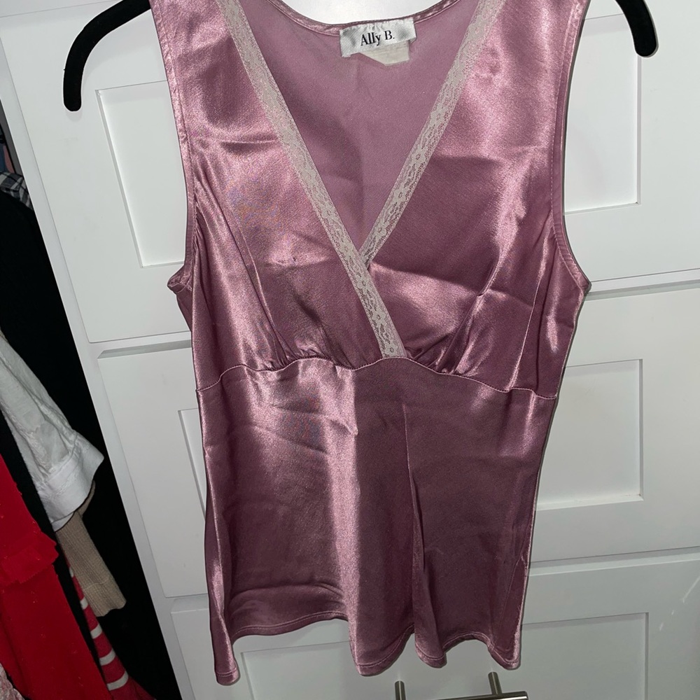 Silk tank